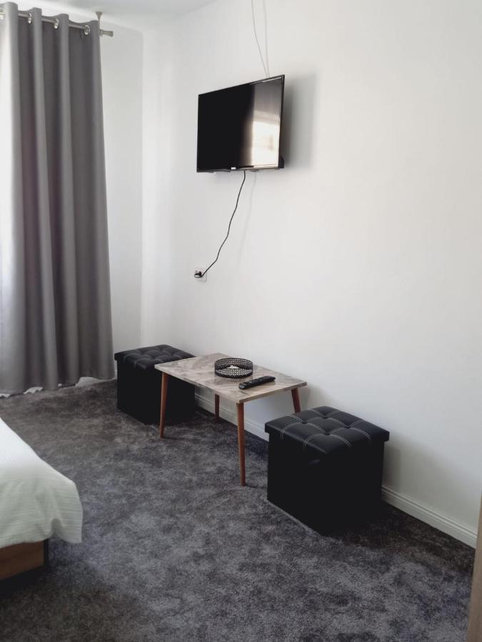 Casa Alexia Appartement Pescari Buitenkant foto