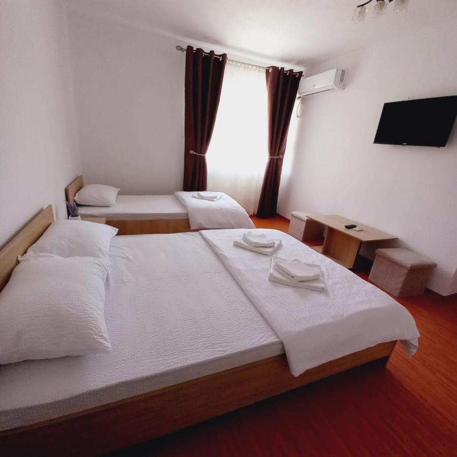 Casa Alexia Appartement Pescari Buitenkant foto